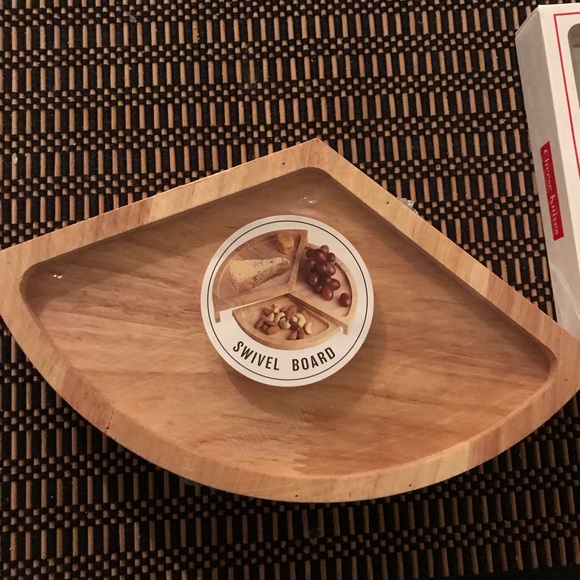 Swivel cheese board and cheese knife set - Picture 2 of 5